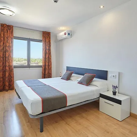 Guest house Mas Ferrer 2*