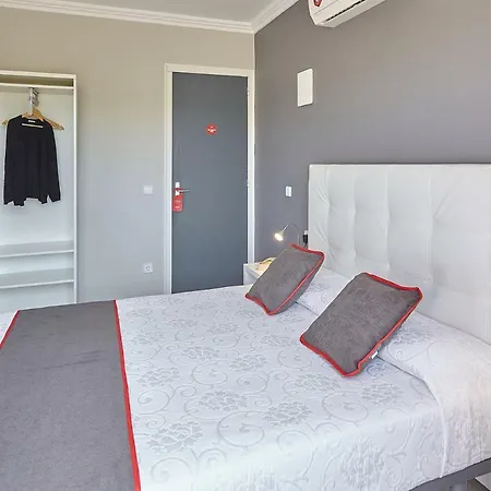 Guest house Mas Ferrer 2*