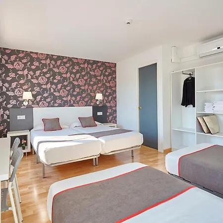 Guest house Mas Ferrer 2*